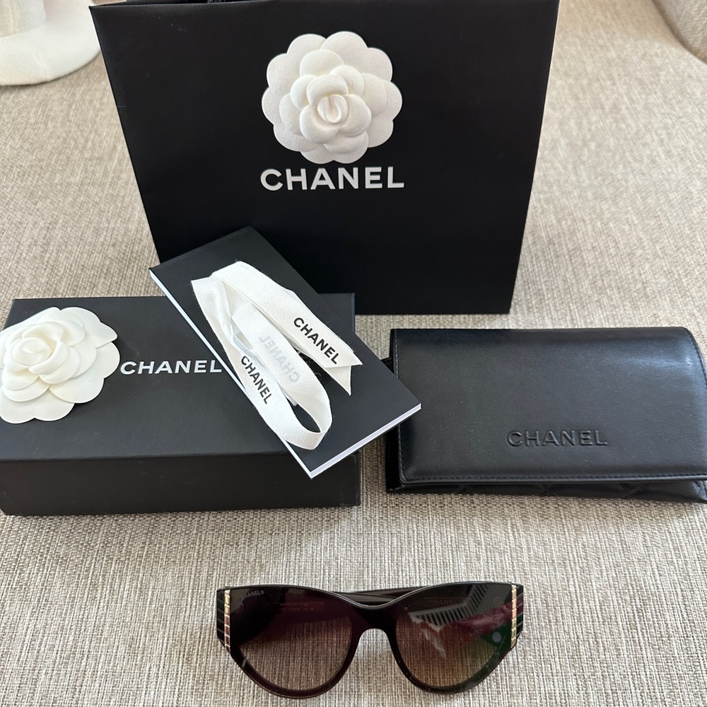 CHANEL Paris CC Cat Eye Sunglasses 6054 Brown $595 Coco Made In Italy